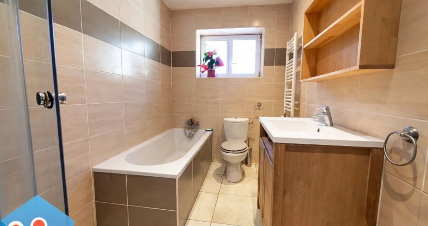 vente Maison de ville Saint Genies De Fontedit