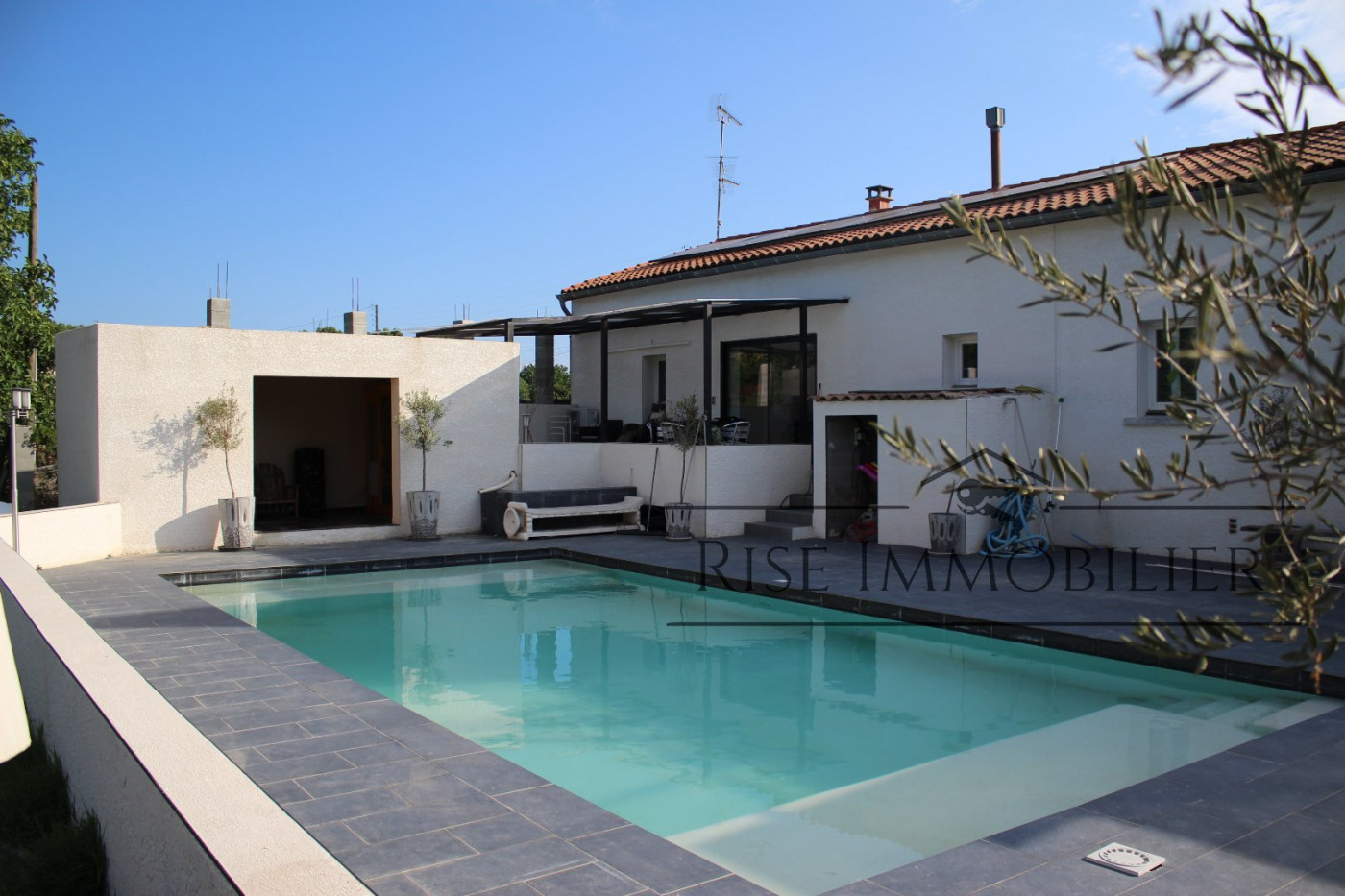 vente Maison Pouzolles - Photo 1