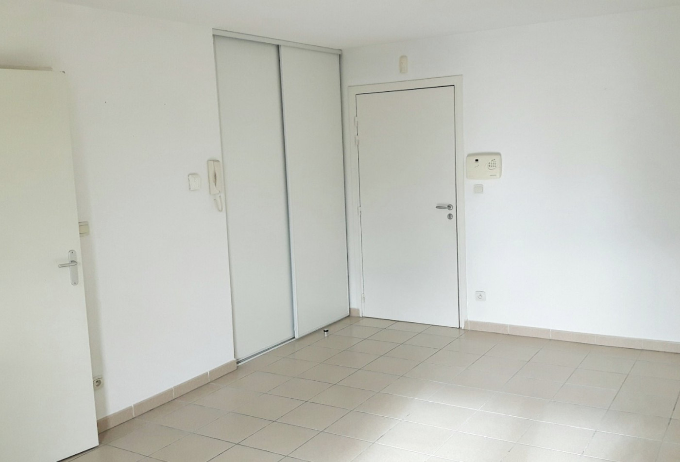 vente Appartement Poussan - Photo 4