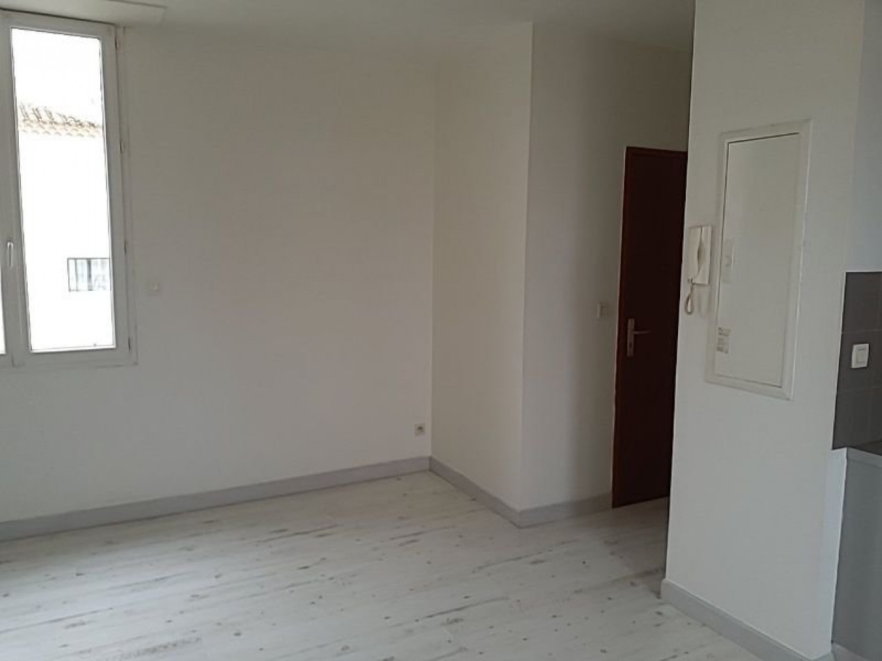 location Appartement Bessan - Photo 4