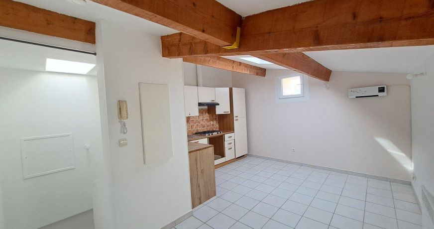 location Appartement Bessan
