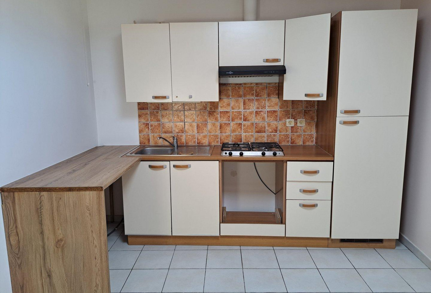 location Appartement Bessan - Photo 2