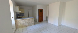 location Appartement Vias