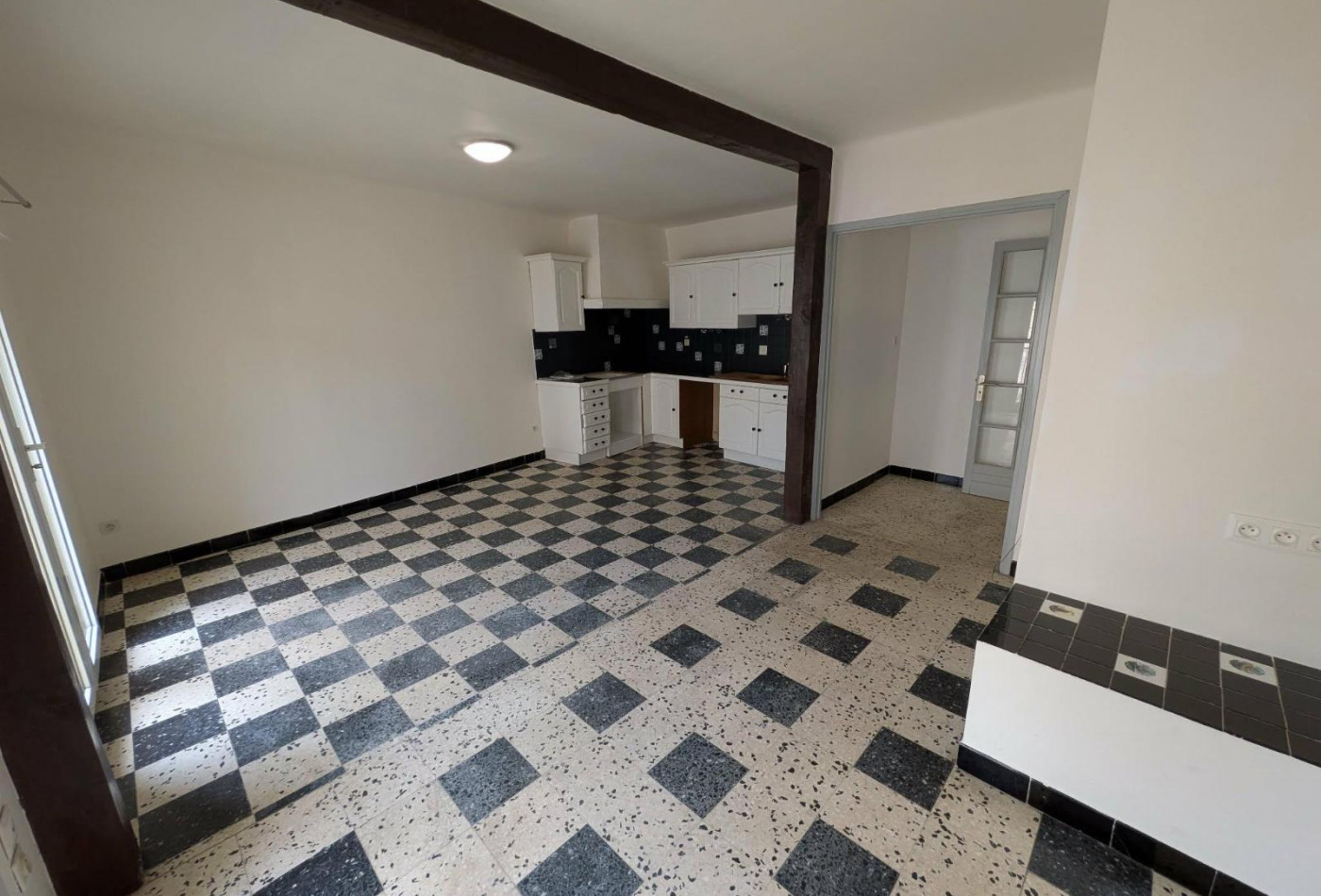 location Appartement Bessan - Photo 2