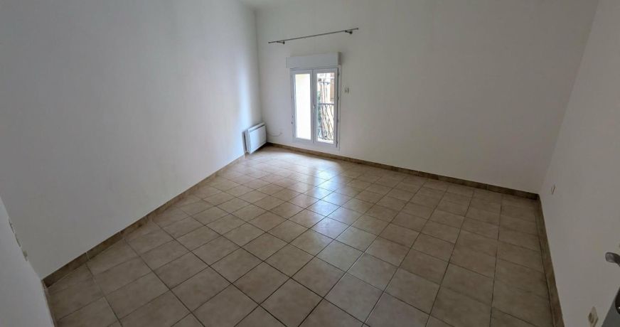 location Appartement Bessan