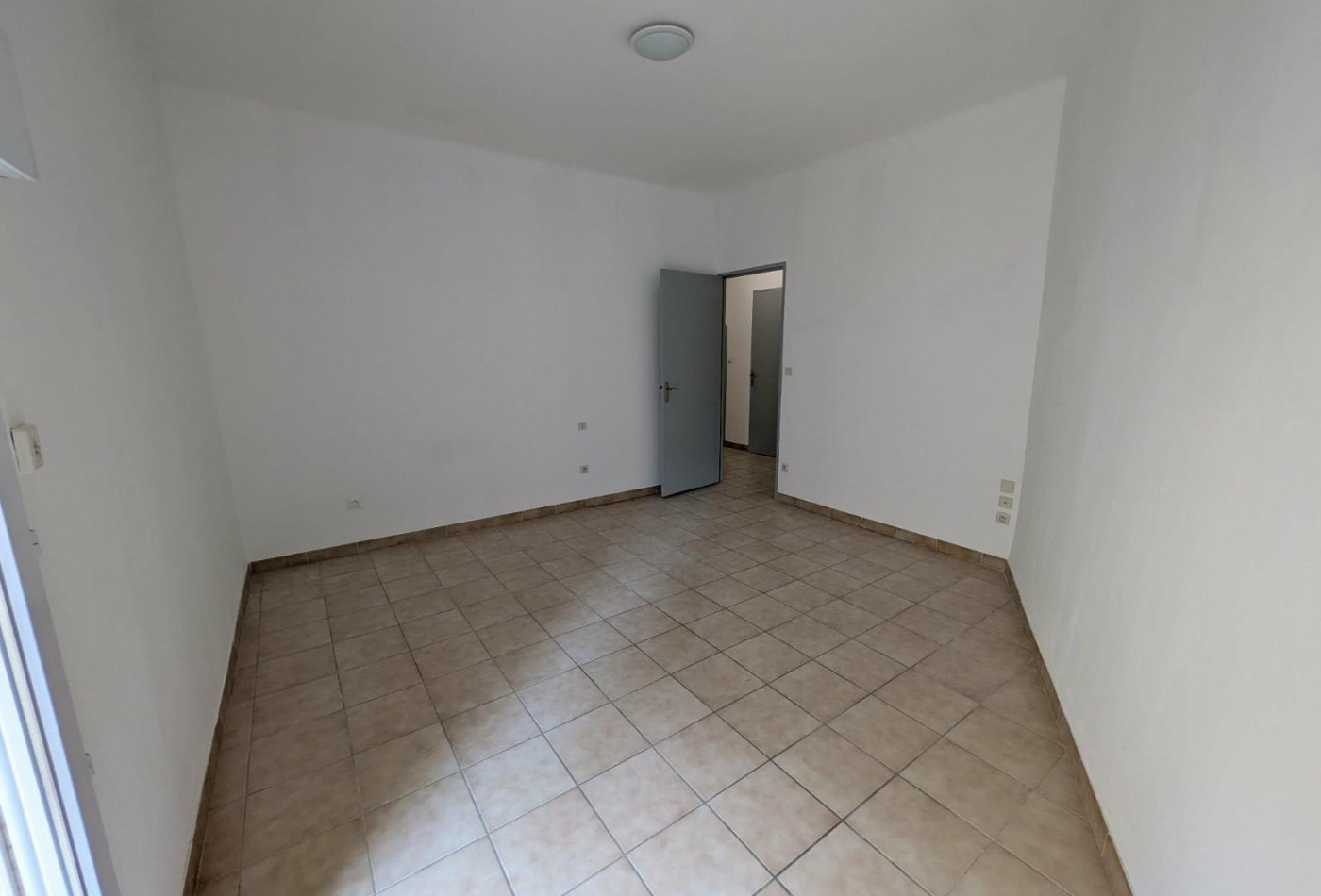 location Appartement Bessan - Photo 8