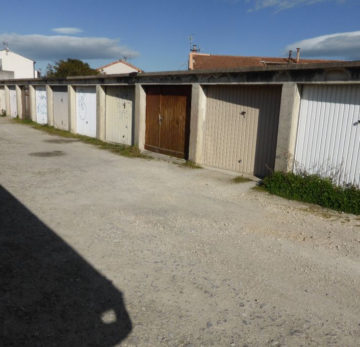 à vendre Garage Ales