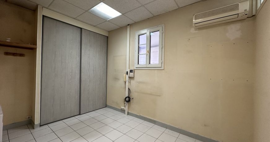 location Local commercial Sete