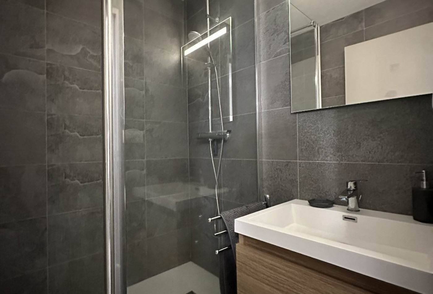 location Appartement Sete - Photo 6