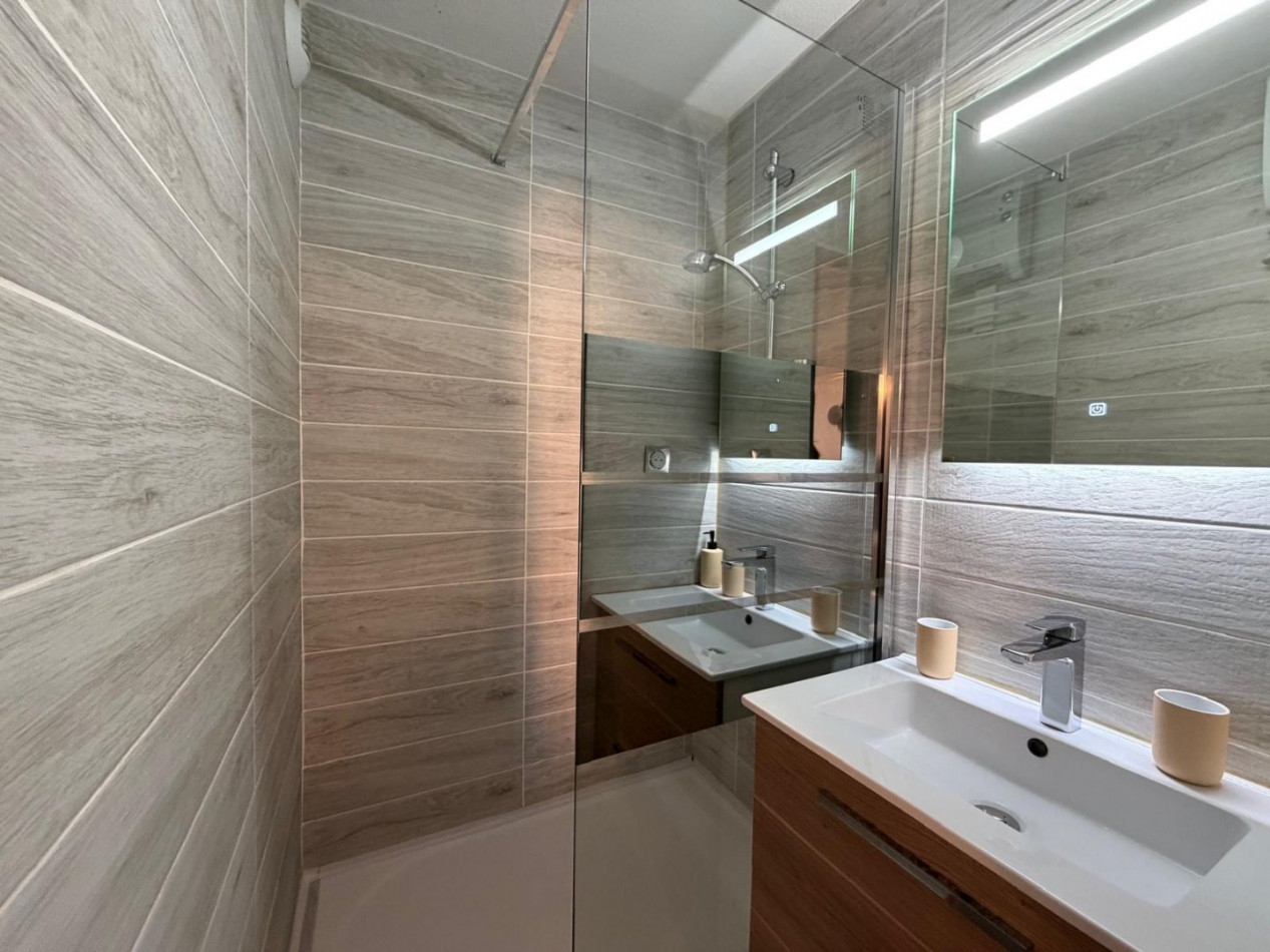 location Appartement Sete - Photo 9