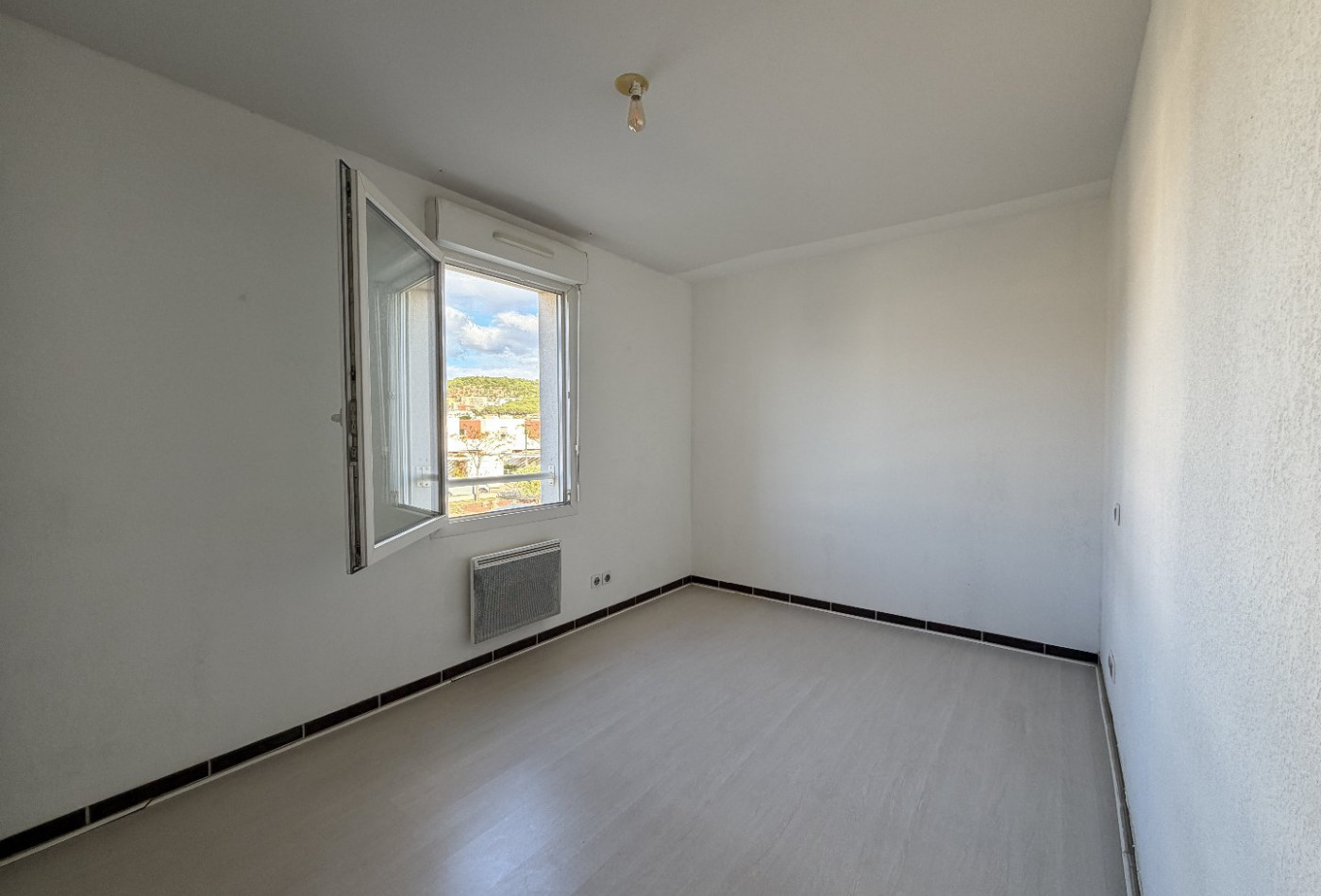 vente Maison en résidence Sete - Photo 5