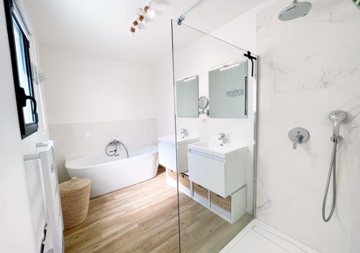 for sale Villa Saint Clement De Riviere