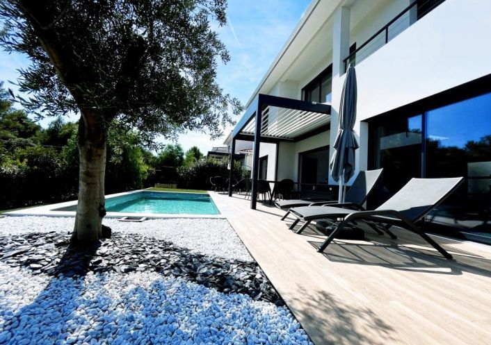 for sale Villa Saint Clement De Riviere