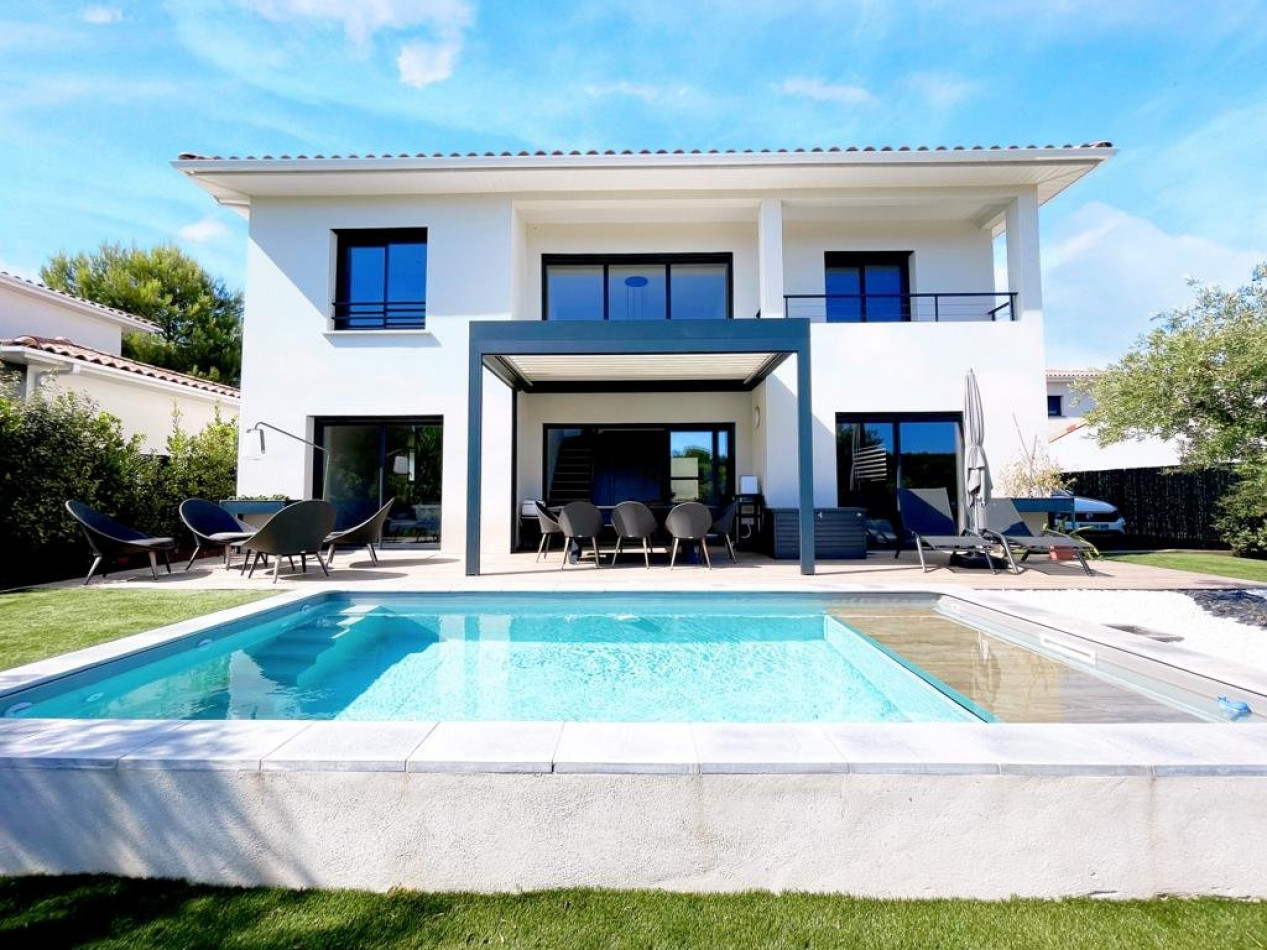 à vendre Villa Saint Clement De Riviere - Photo 1