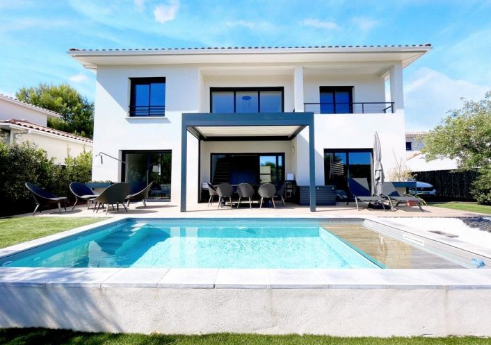 for sale Villa Saint Clement De Riviere