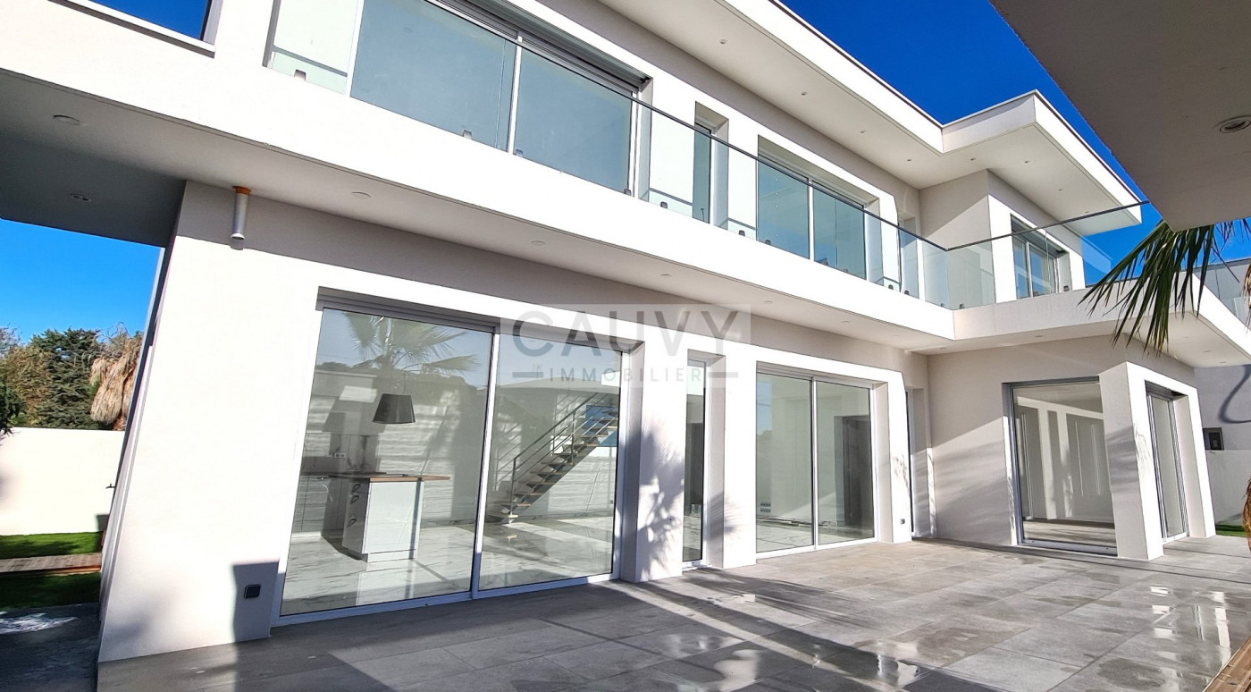 à vendre Villa d'architecte Le Grau D'agde - Photo 1