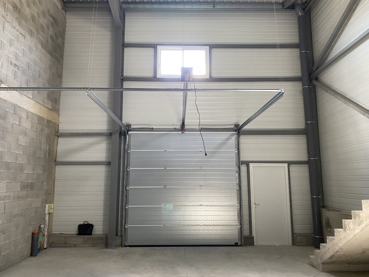 location Ateliers et bureaux Castries - Photo 2