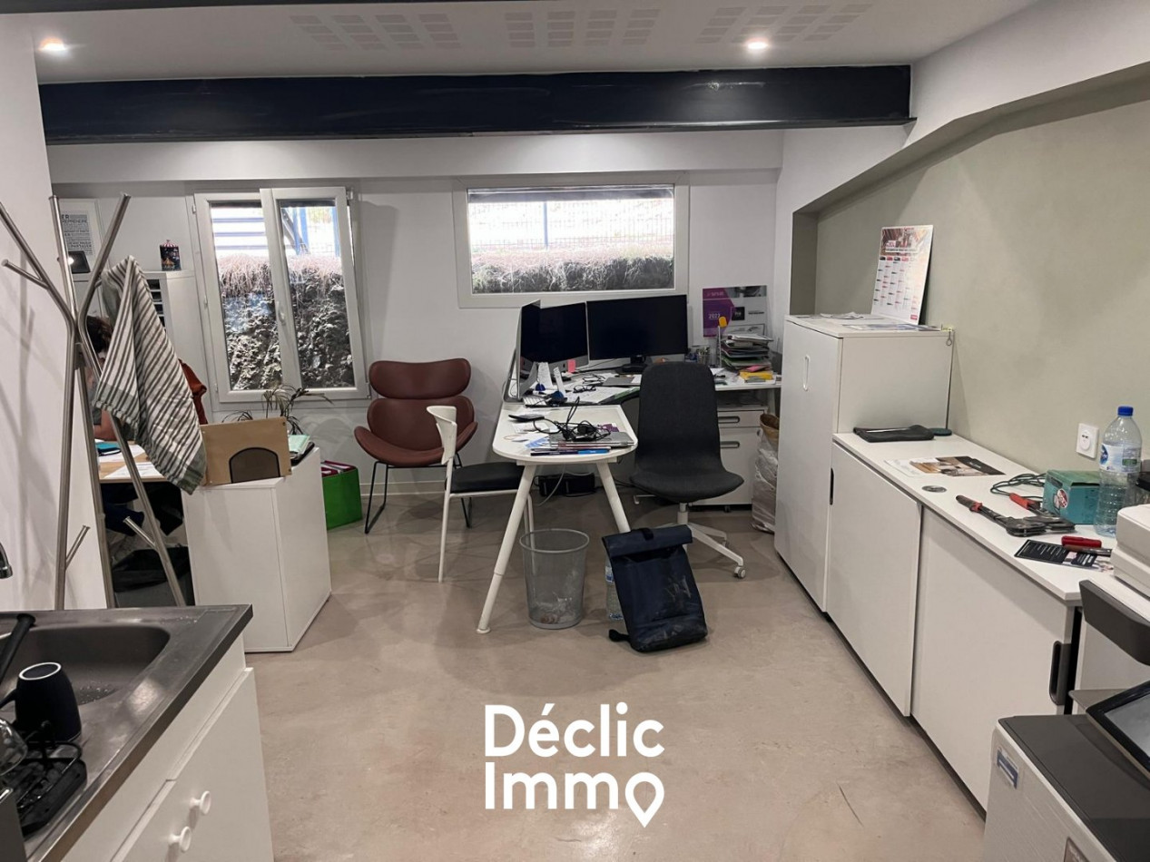 location Ateliers et bureaux Vergeze - Photo 2