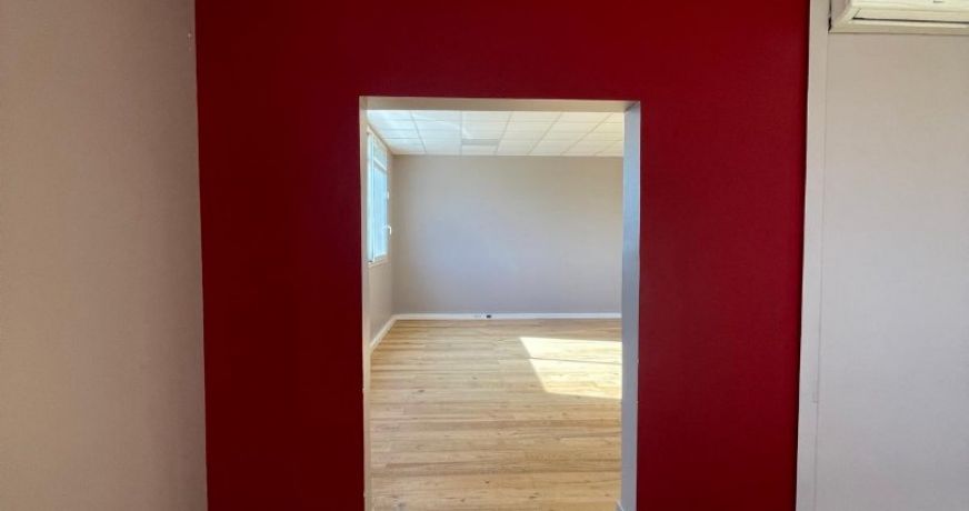 location Bureau Le Cres