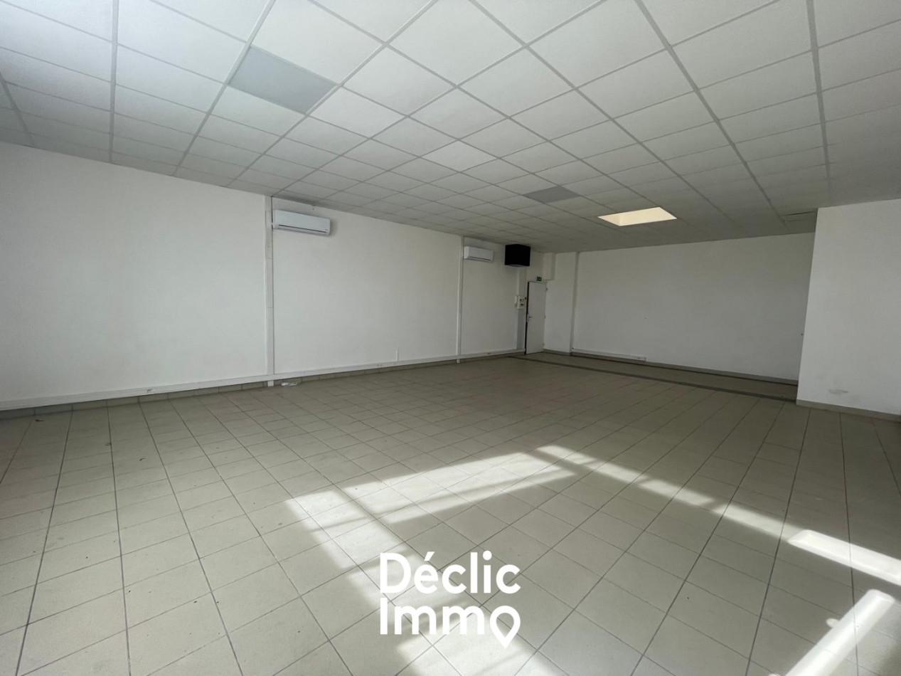 location Bureau Le Cres - Photo 1