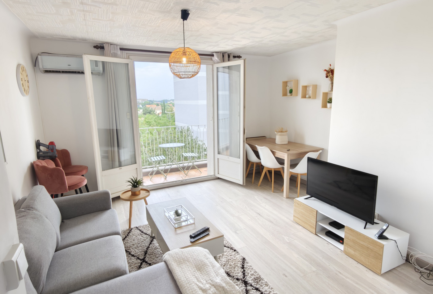 location Appartement 1960 Montpellier - Photo 1