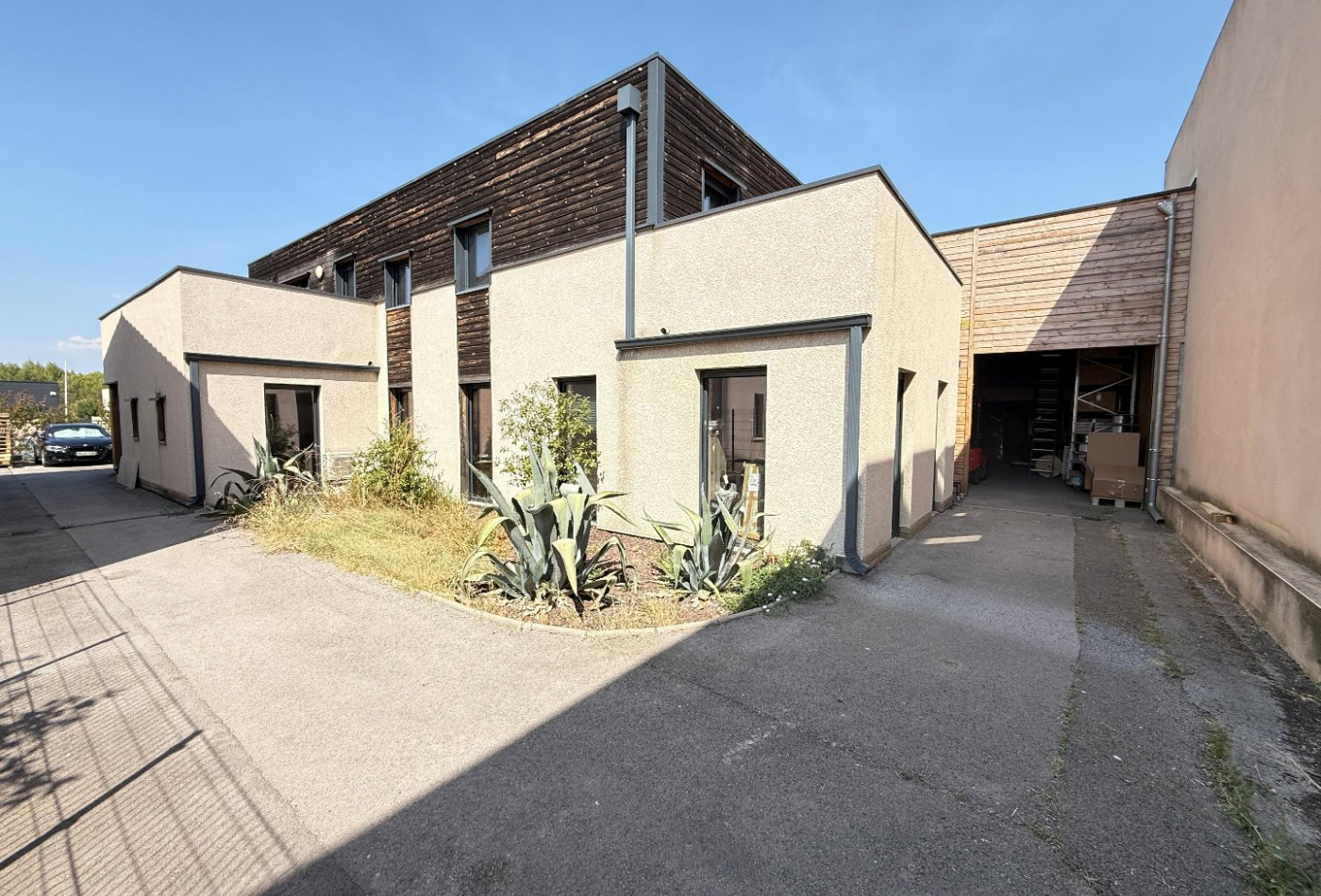 vente Entrepots et bureaux Montarnaud - Photo 2