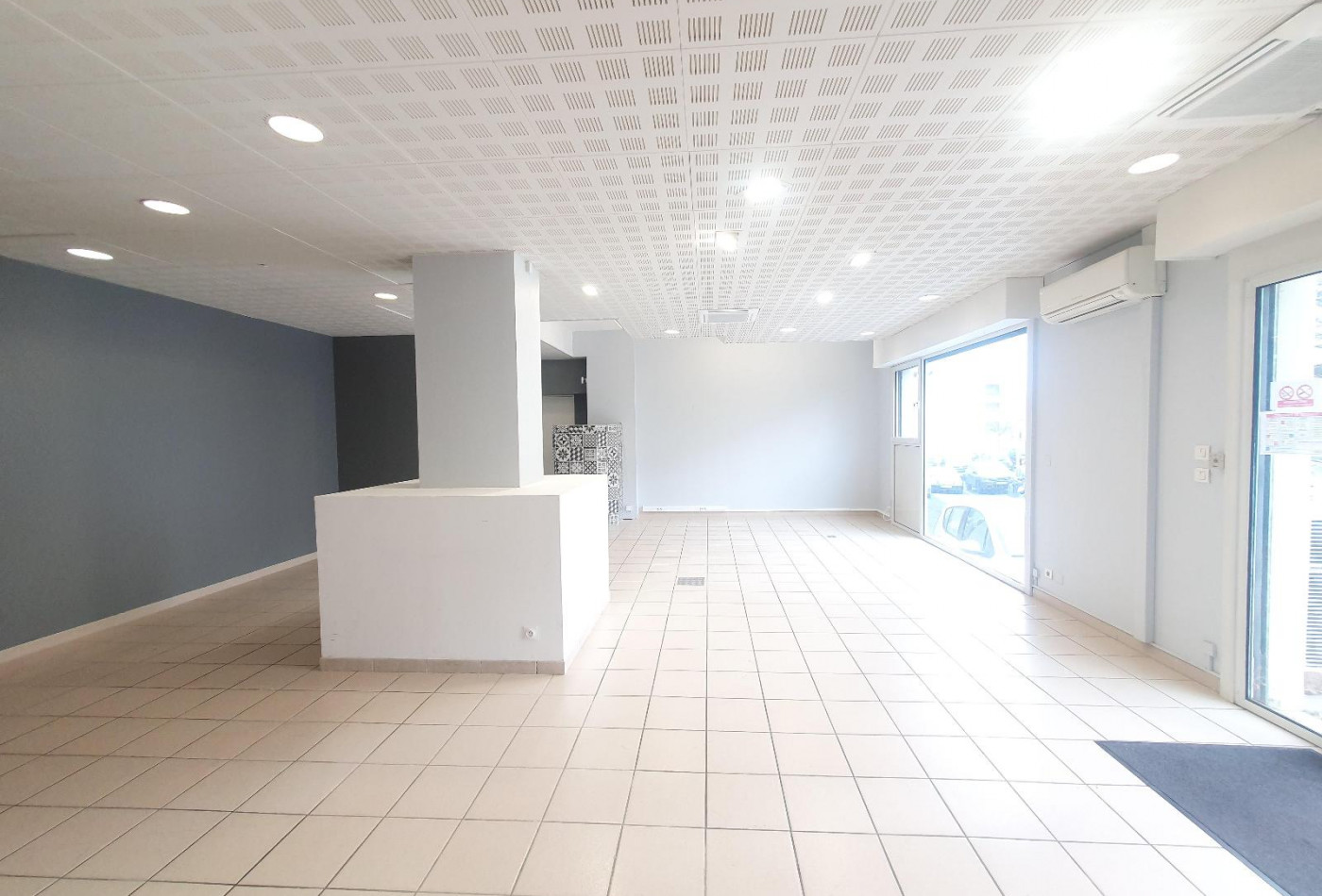 location Local commercial Beziers - Photo 3