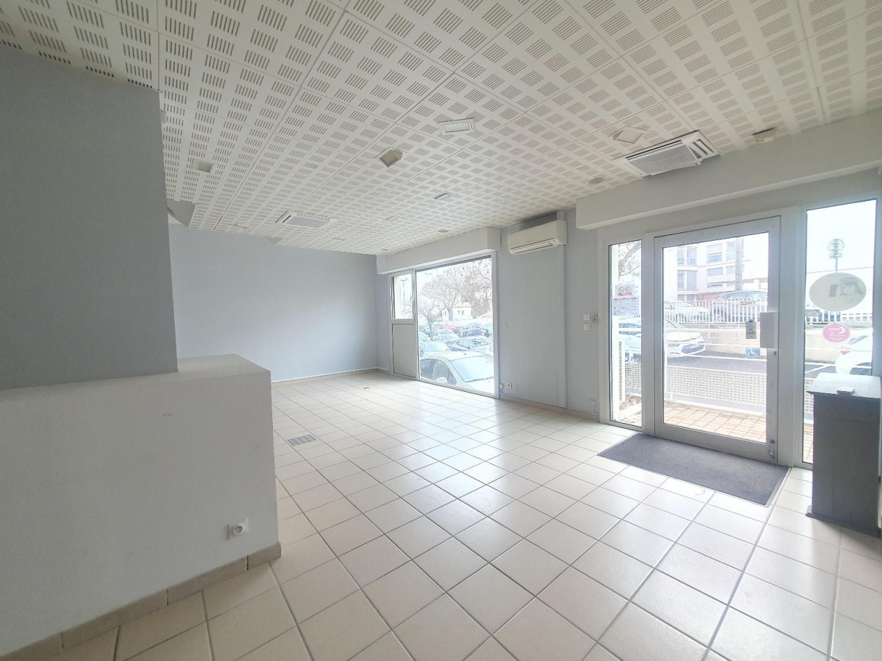 à louer Local commercial Beziers - Photo 4