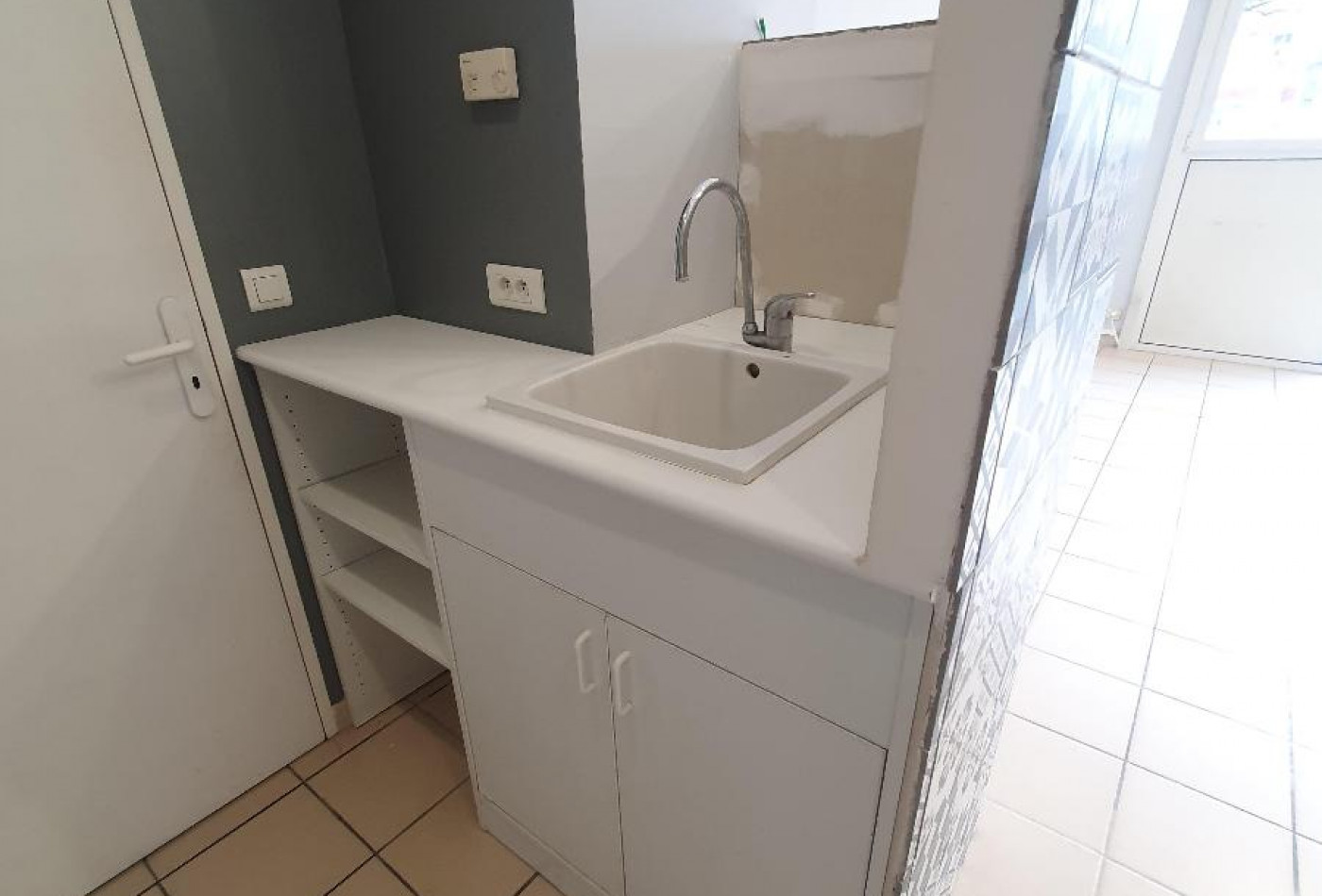 location Local commercial Beziers - Photo 7