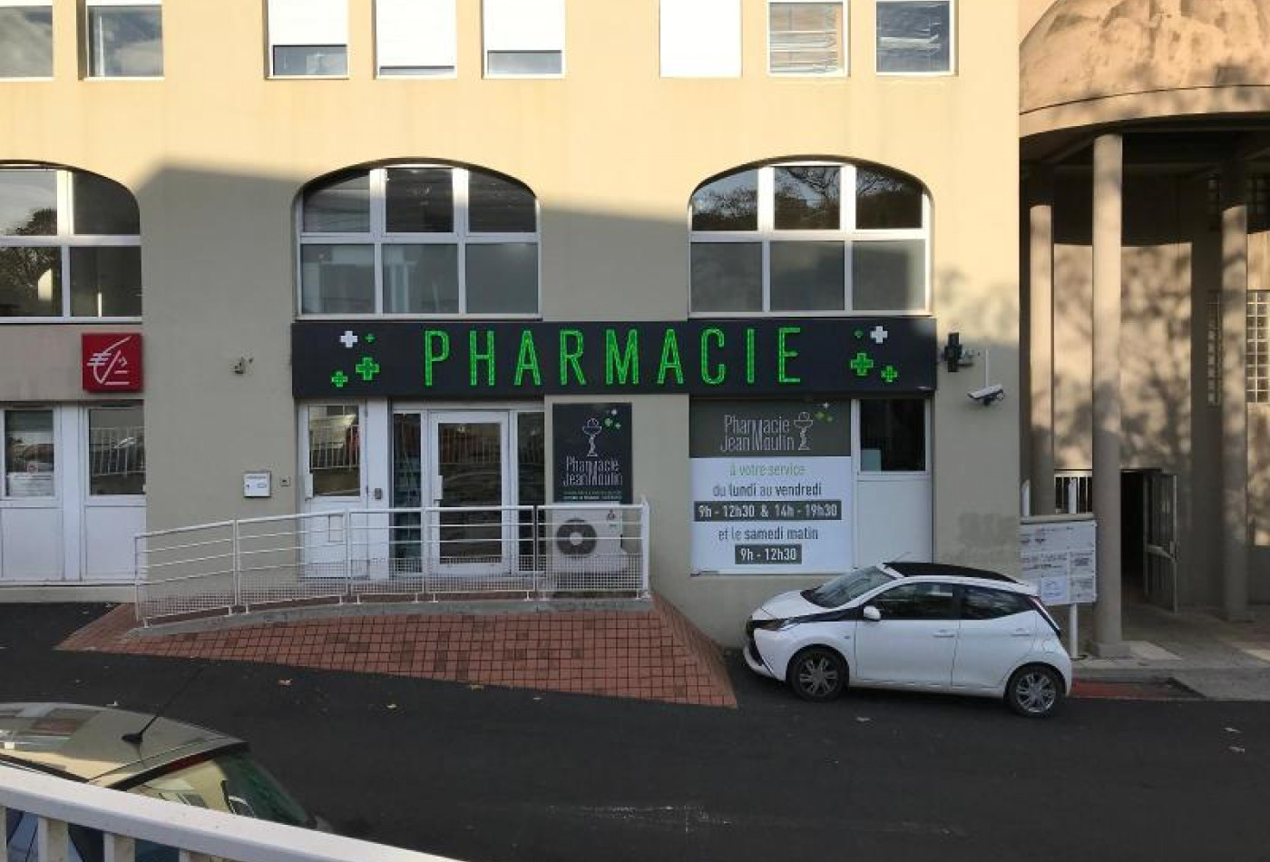 location Local commercial Beziers - Photo 1