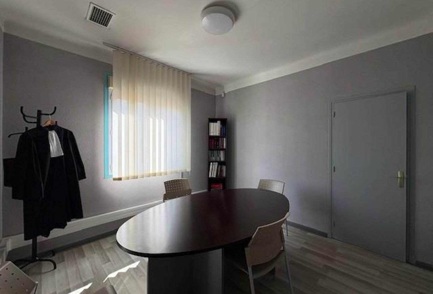 location Local commercial Beziers - Photo 6