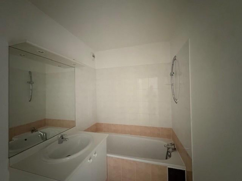 location Appartement Beziers - Photo 9