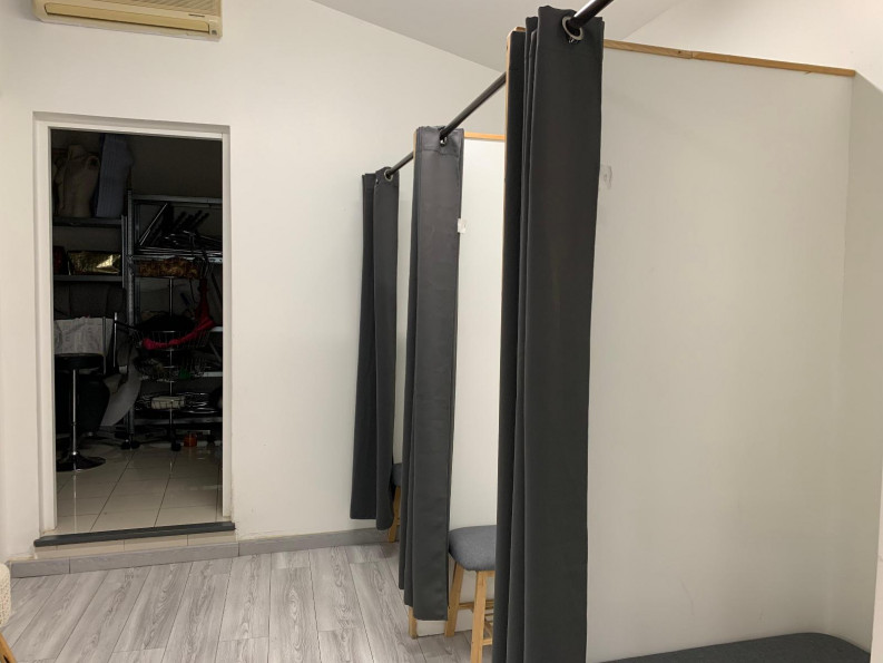 location Locaux d'activité Beziers - Photo 4