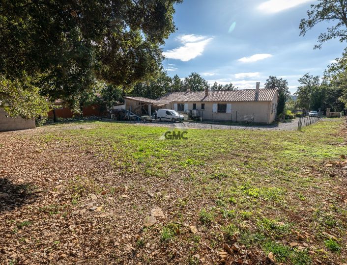 à vendre Terrain constructible Claret