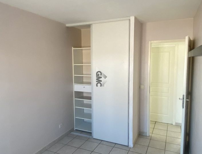 à louer Maison Caux