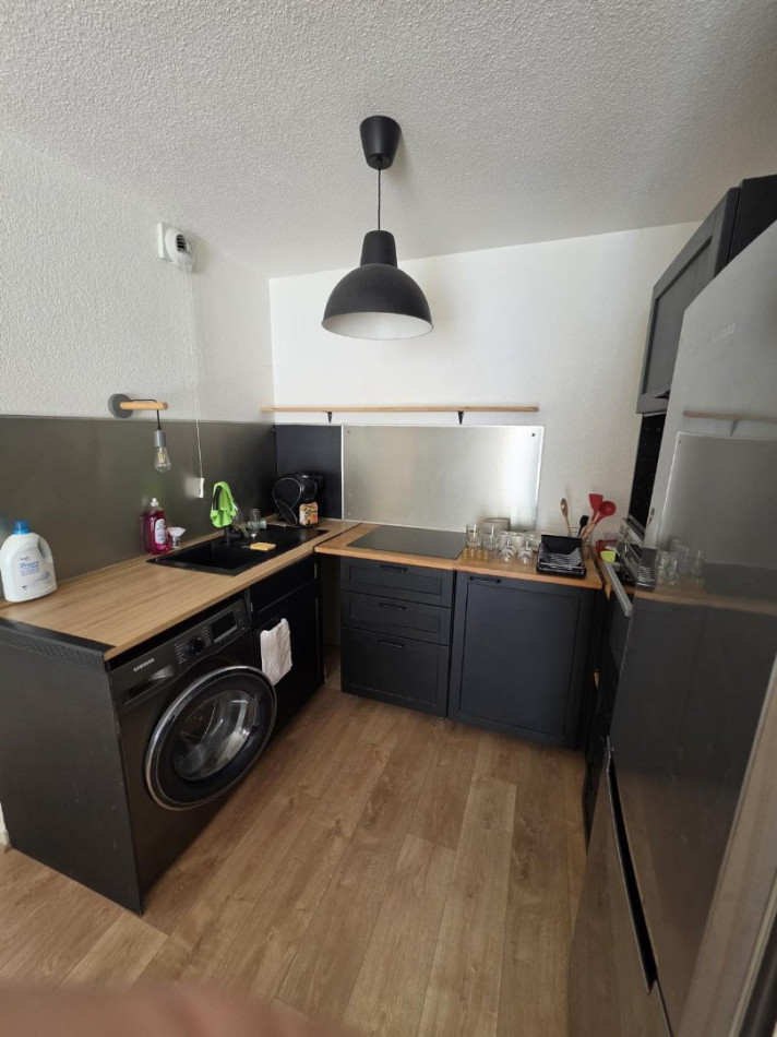 location Appartement Saint Clement De Riviere - Photo 2