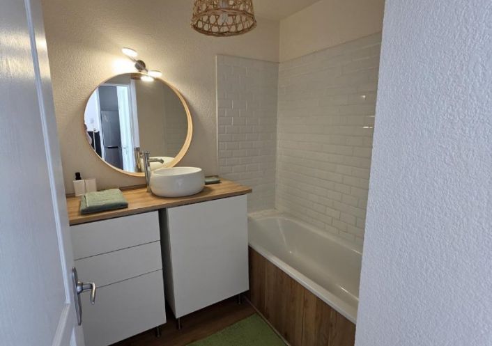 location Appartement Saint Clement De Riviere