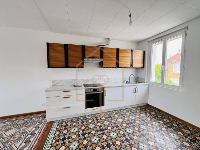 location Appartement rénové Beziers - Photo 2