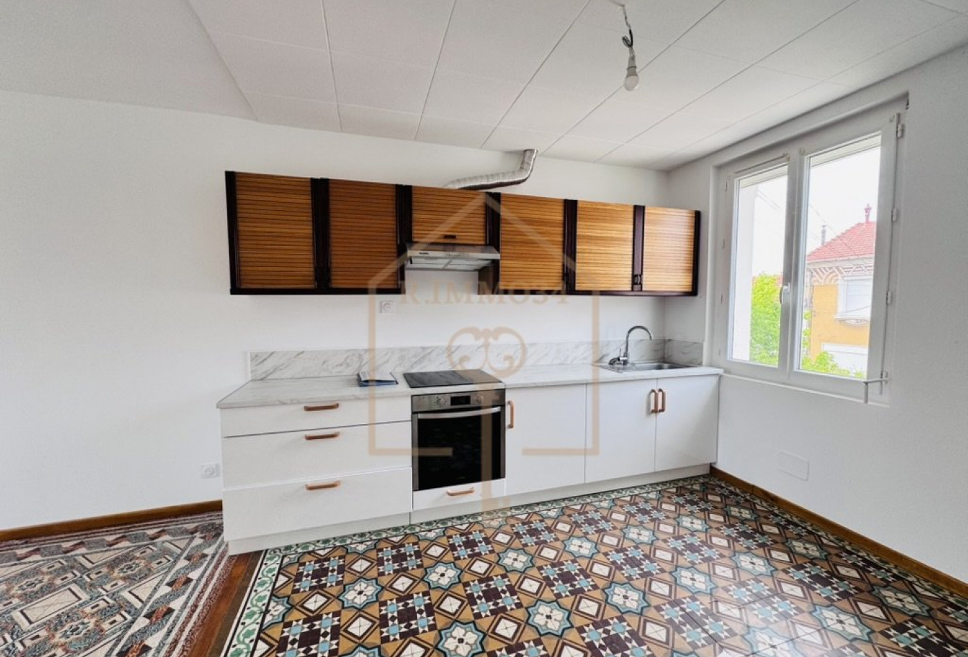 location Appartement rénové Beziers - Photo 2