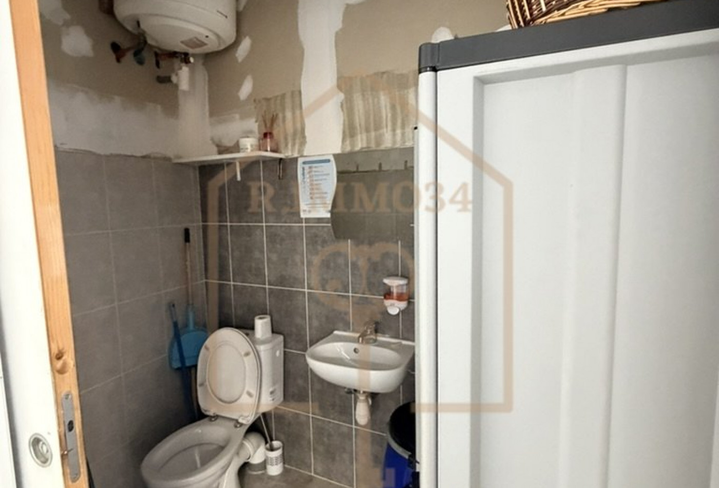 location Local commercial Beziers - Photo 6