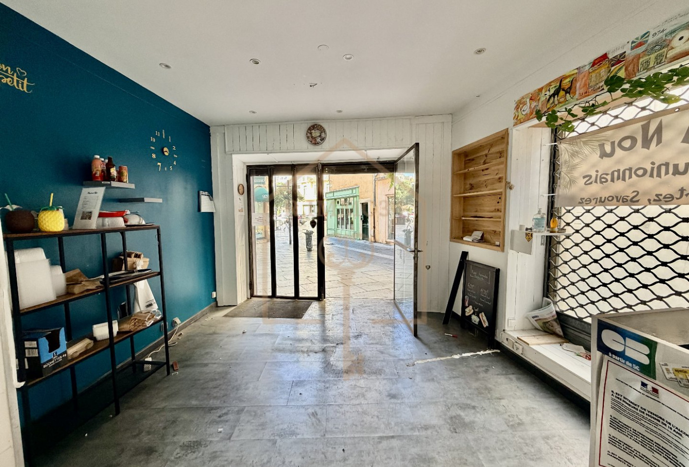 location Local commercial Beziers - Photo 2