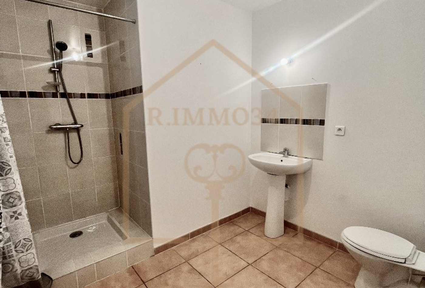 location Maison de village Lieuran Les Beziers - Photo 2