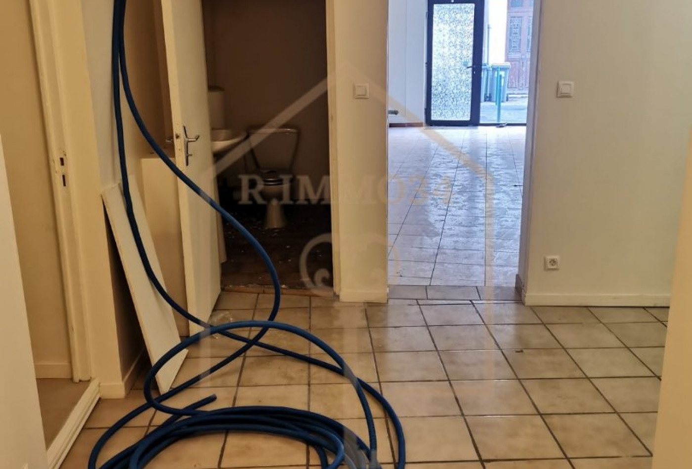 location Local commercial Florensac - Photo 3