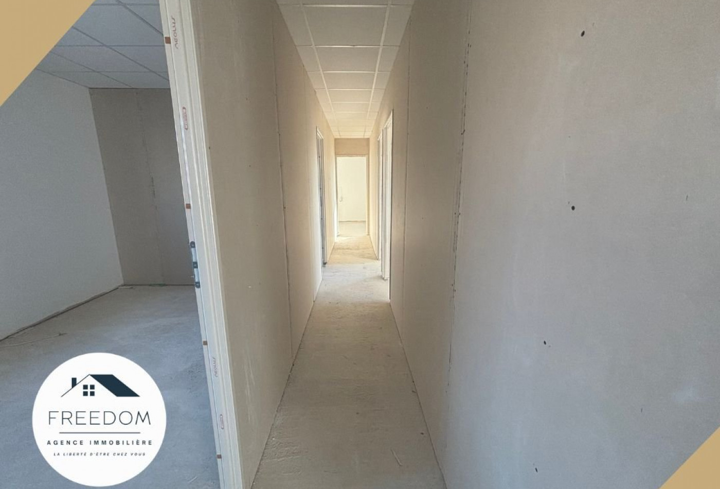 location Local commercial Nissan Lez Enserune - Photo 7