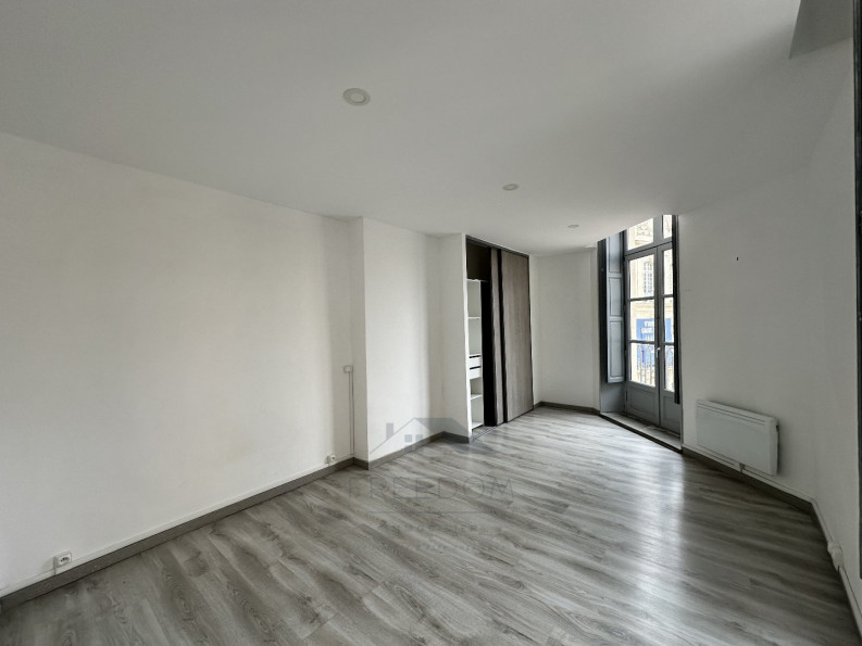 location Appartement rénové Beziers - Photo 6