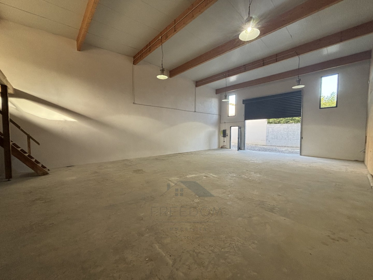 location Bâtiment Colombiers - Photo 5