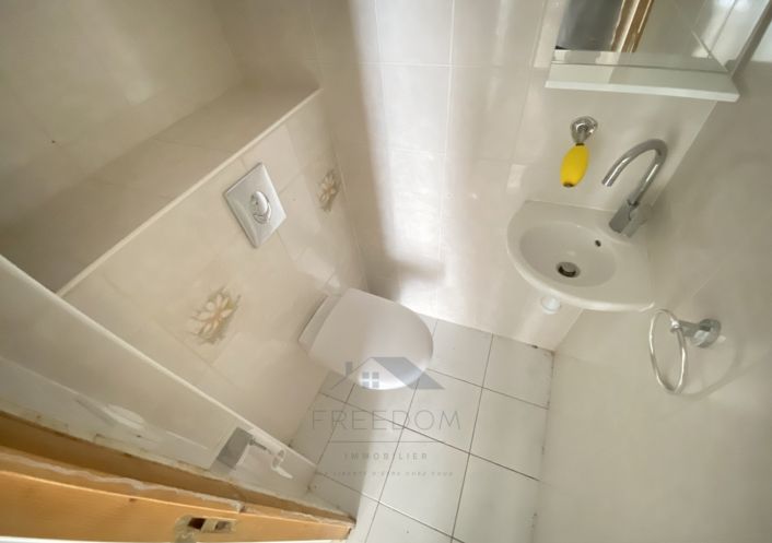 location Local commercial Beziers