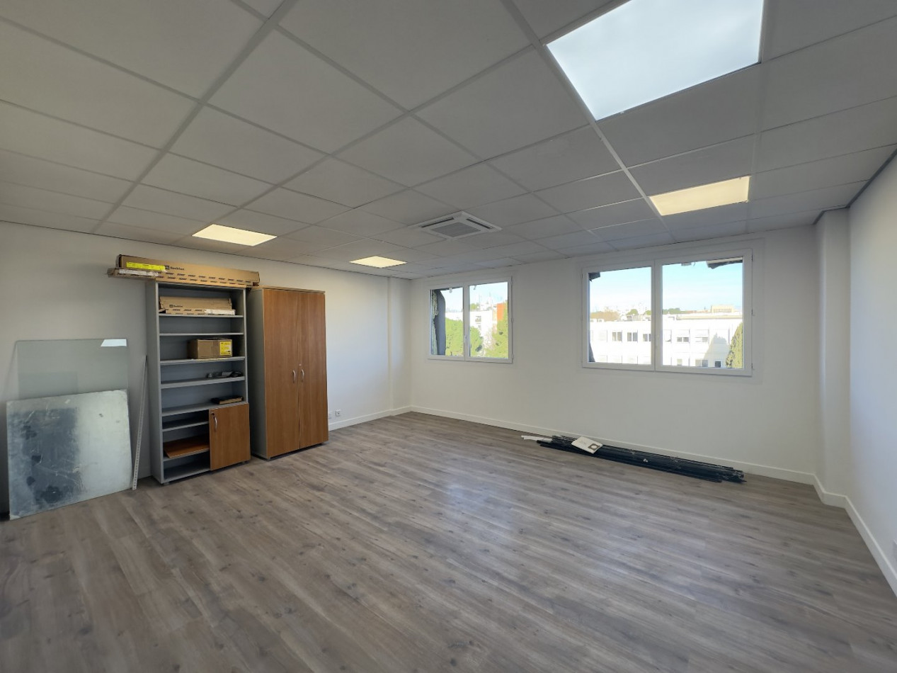 location Locaux d'activité Beziers - Photo 1