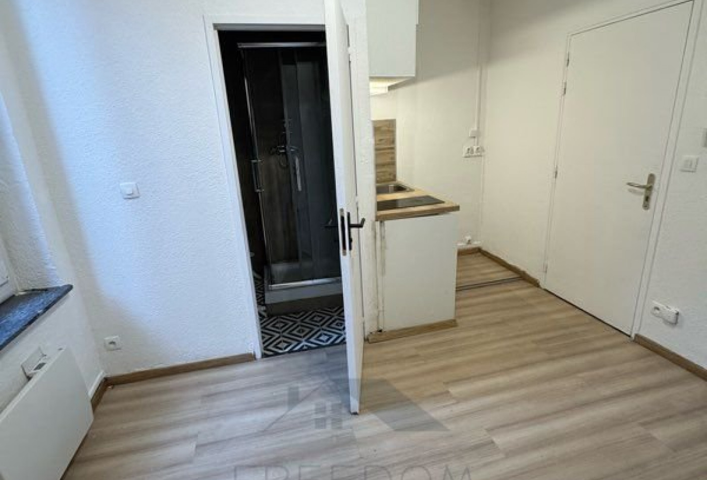 location Appartement rénové Beziers - Photo 1
