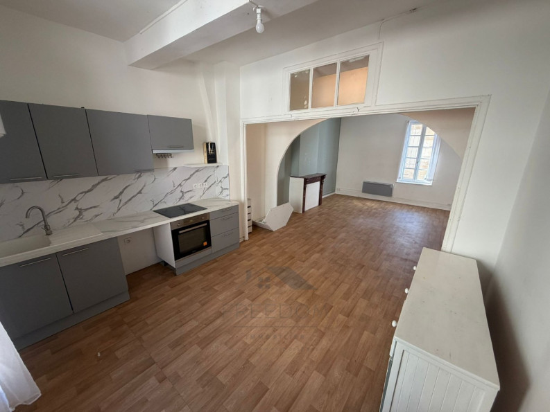 location Appartement rénové Beziers - Photo 1